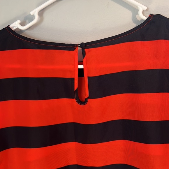 Very Pretty J Crew Top sz M - Picture 4 of 6